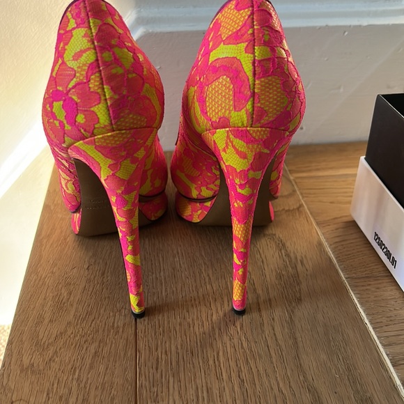 Nicholas Kirkwood Neon Pink/Yellow Heels, worn once, perfect condition - Picture 4 of 9